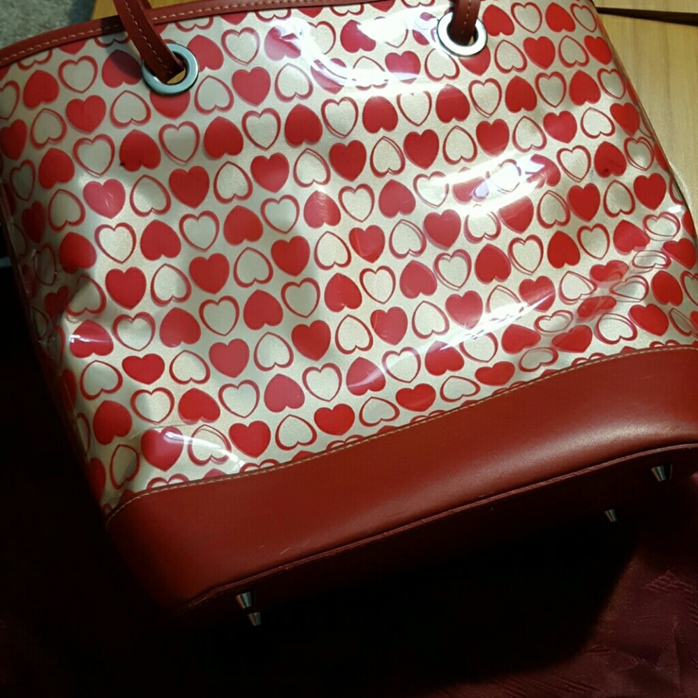 Lovely Heart Purse - Picture 3 of 8